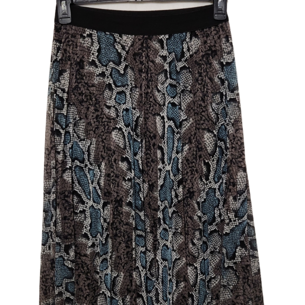 Know One Cares Pleated Mesh Midi Green/Brown Skirt Size M